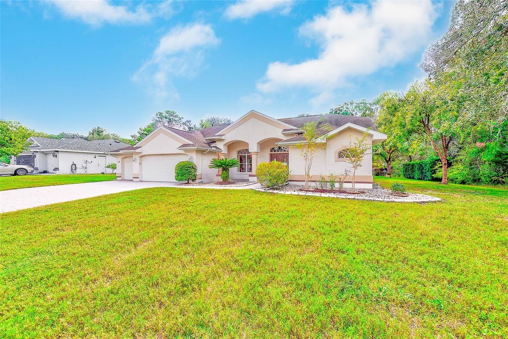 Photo of 4 Poppy Court, Homosassa, FL 34446 (MLS # TB8439879)