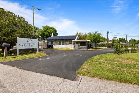 Photo of 5424 Edgewater Drive, Orlando, FL 32810 (MLS # G5110789)