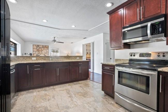 MAITLAND ISLE - Residential