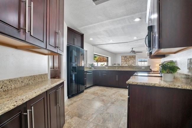 MAITLAND ISLE - Residential