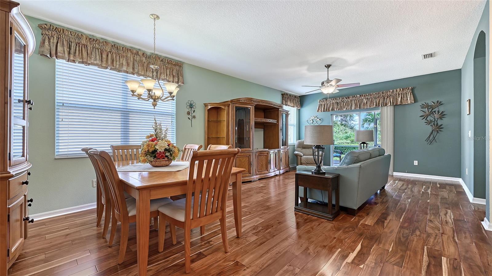 VENTURA VILLAGE - Residential