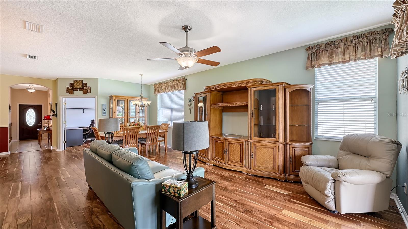 VENTURA VILLAGE - Residential