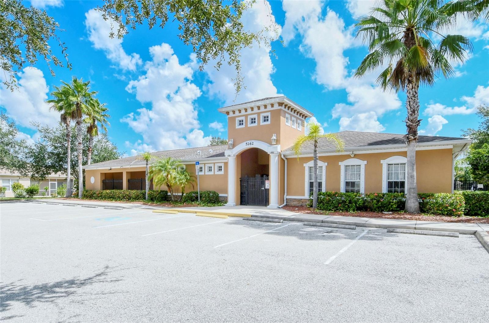 VENTURA VILLAGE - Residential