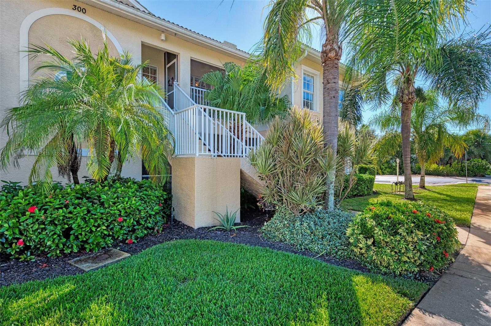 300 MIRABELLA CIRCLE 202