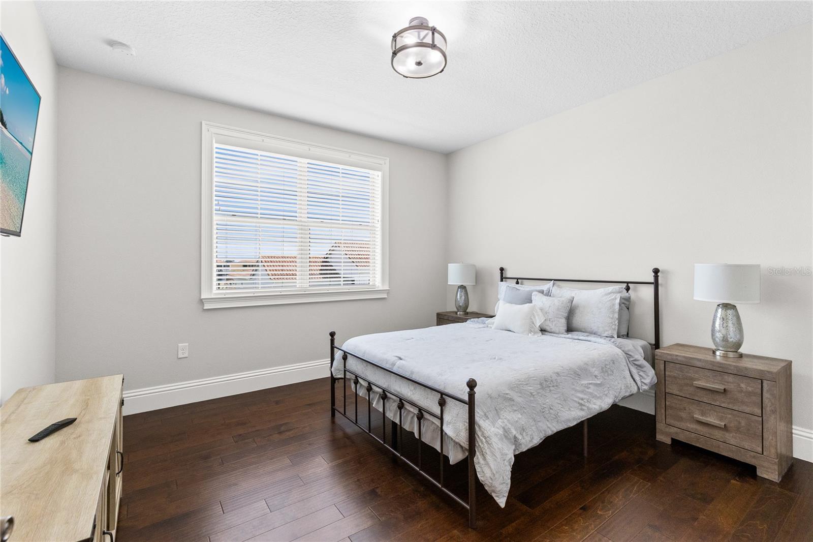EAGLE CREEK - Residential
