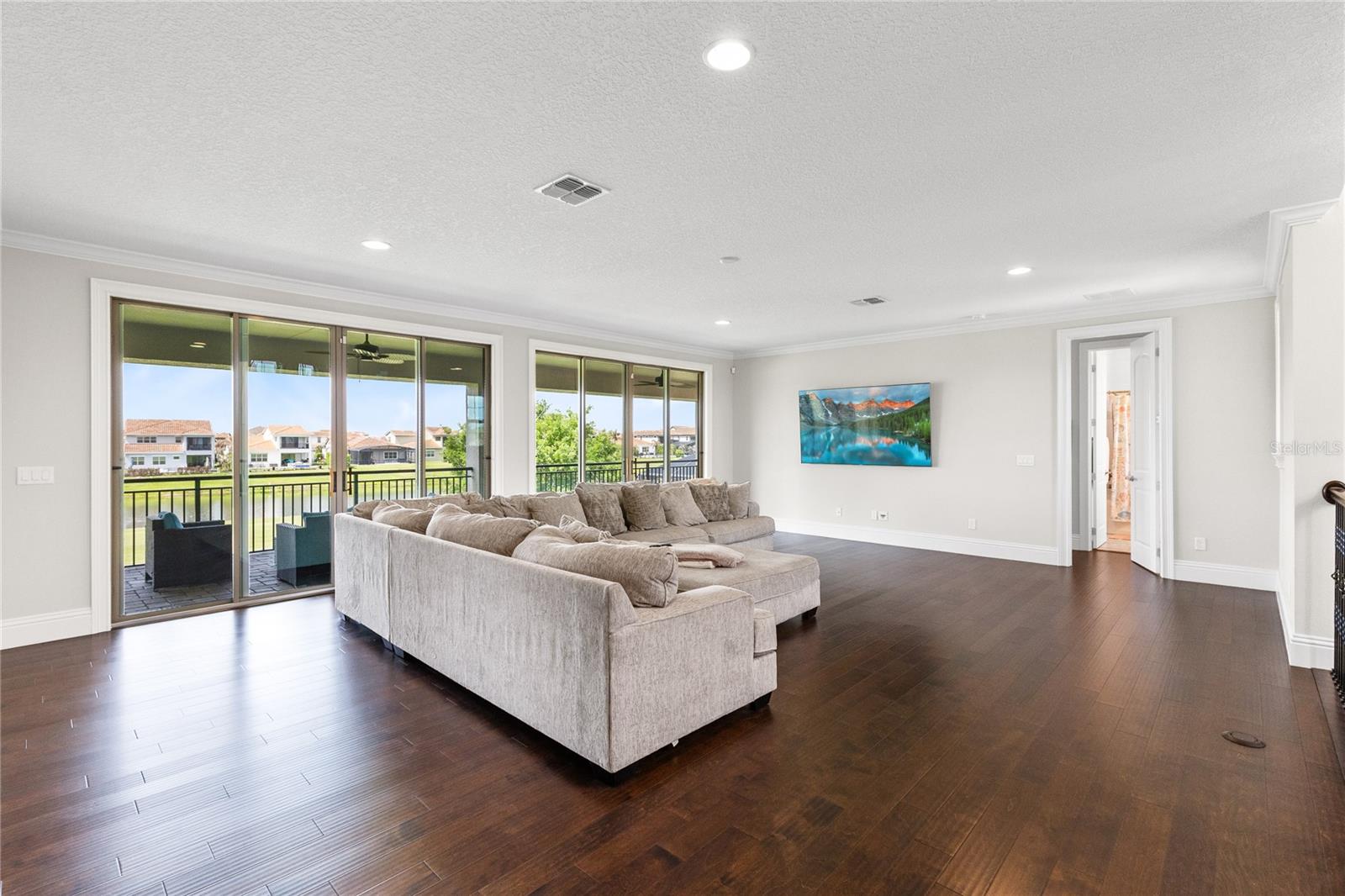 EAGLE CREEK - Residential