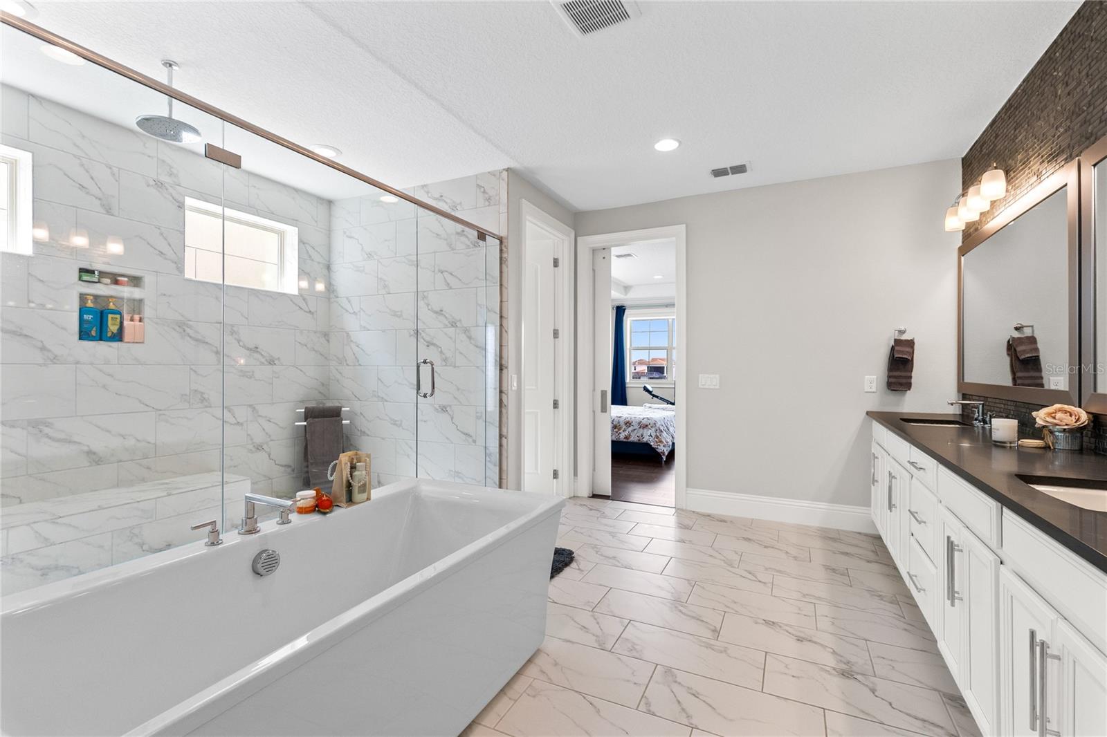 EAGLE CREEK - Residential