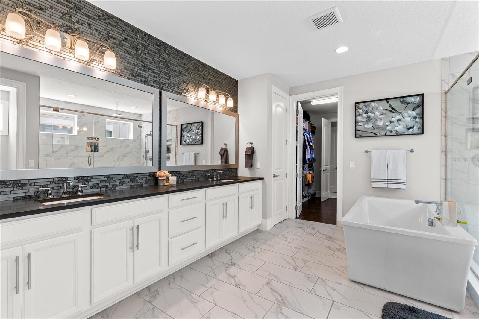 EAGLE CREEK - Residential