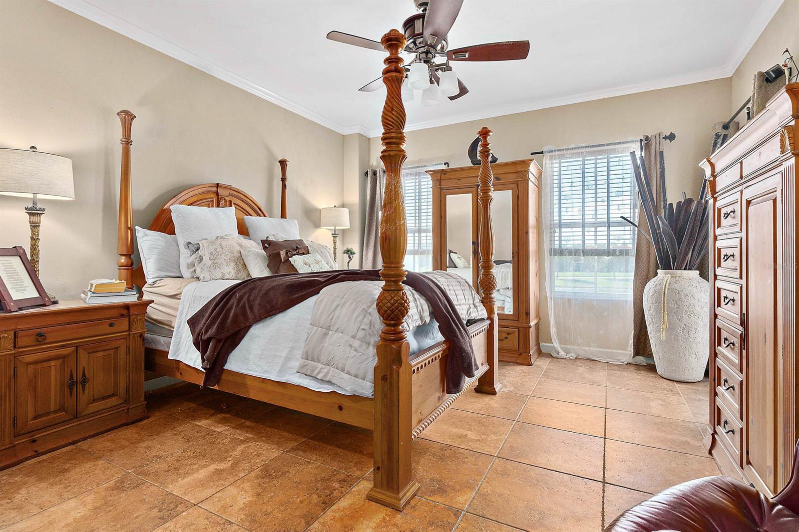 Tuscany Square 01 Condo - Residential