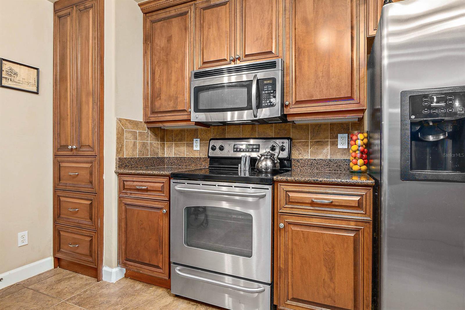 Tuscany Square 01 Condo - Residential