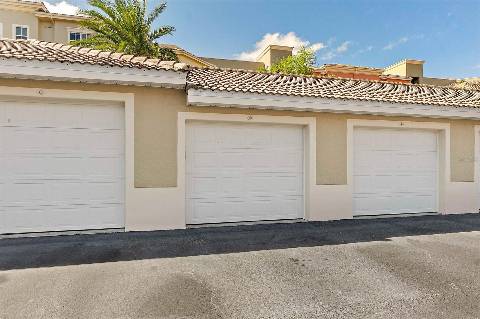 Tuscany Square 01 Condo - Residential