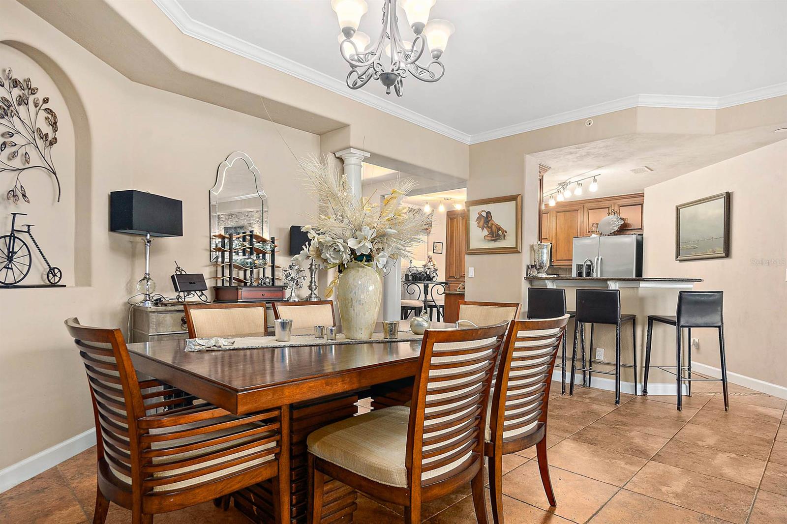 Tuscany Square 01 Condo - Residential