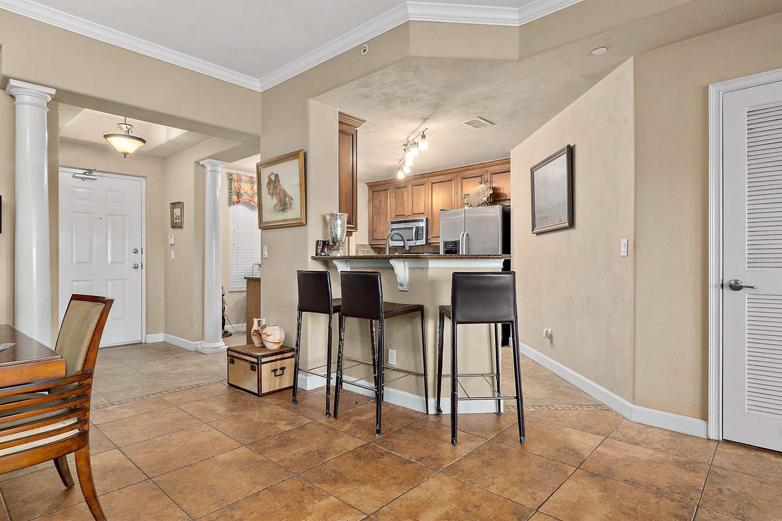 Tuscany Square 01 Condo - Residential