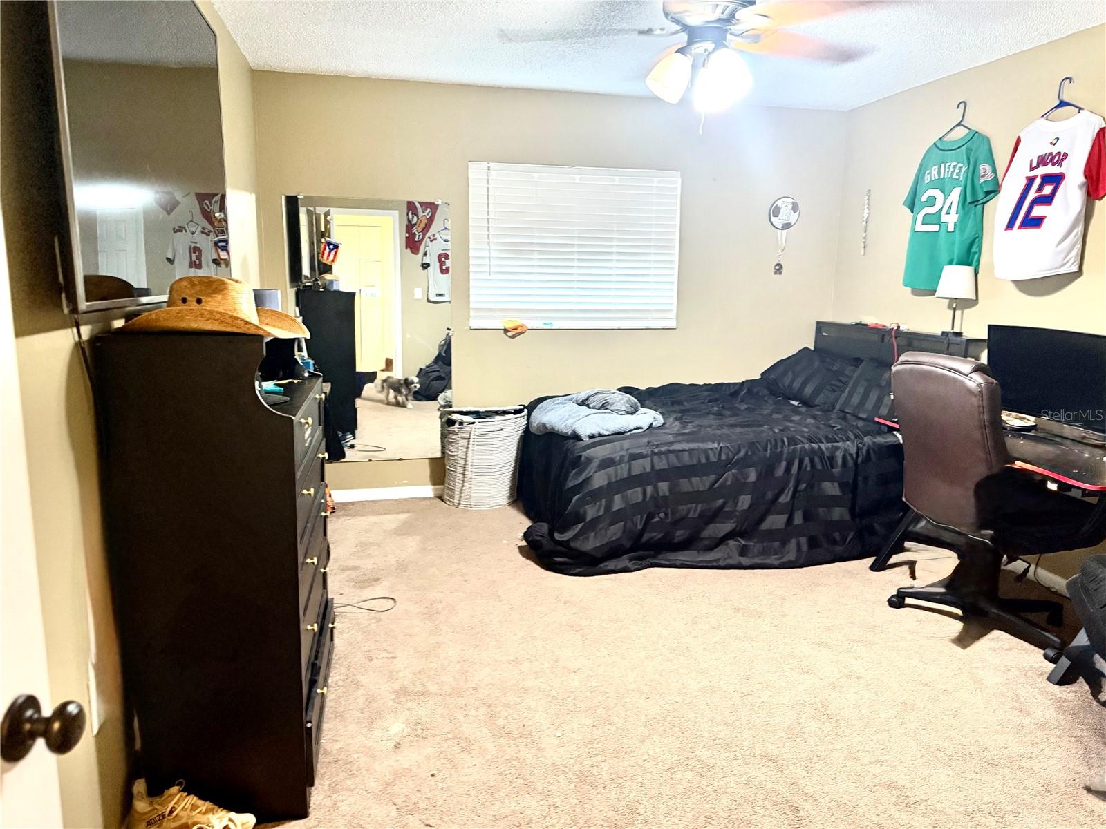 SPRING HILL UNIT 9 BLK 505 LOT 22 - Residential