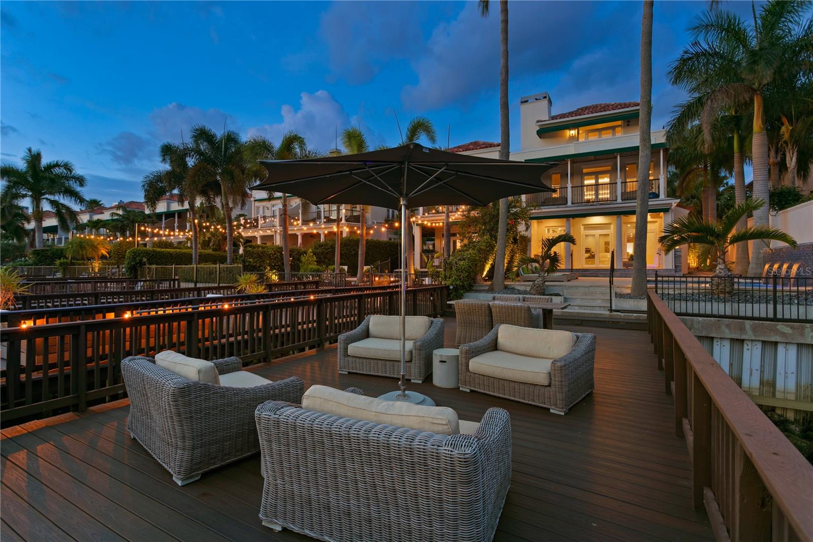ST TROPEZ AT HARBOR ISLAND PHA - Residential