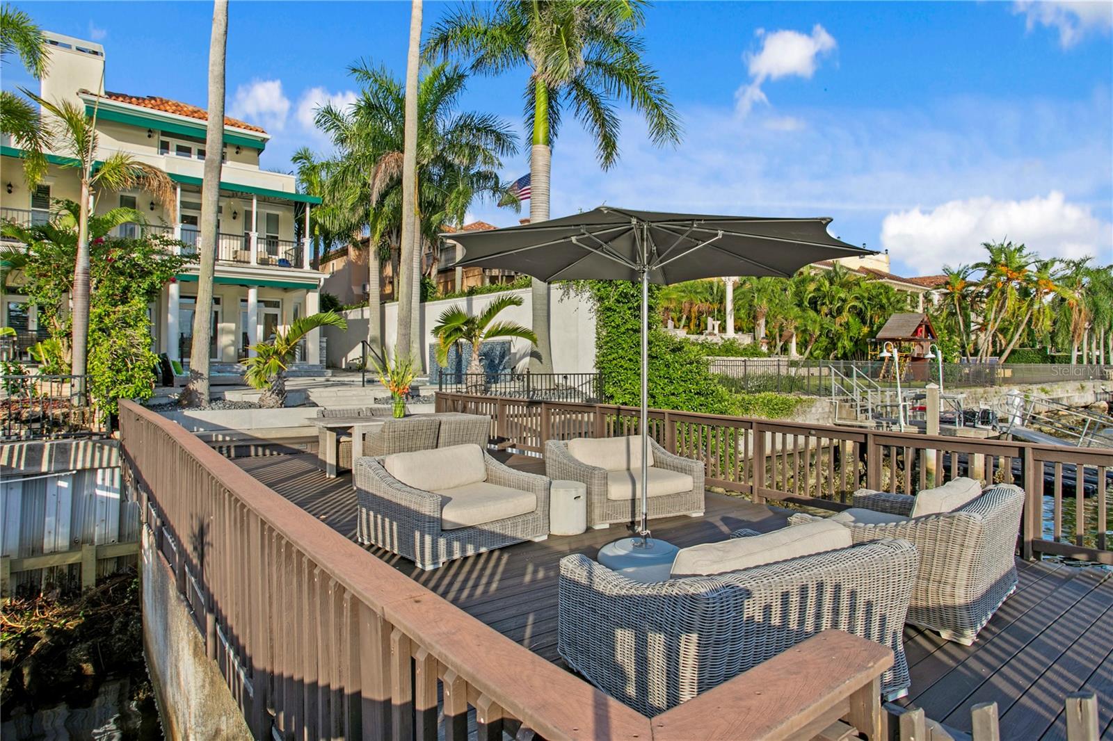 ST TROPEZ AT HARBOR ISLAND PHA - Residential