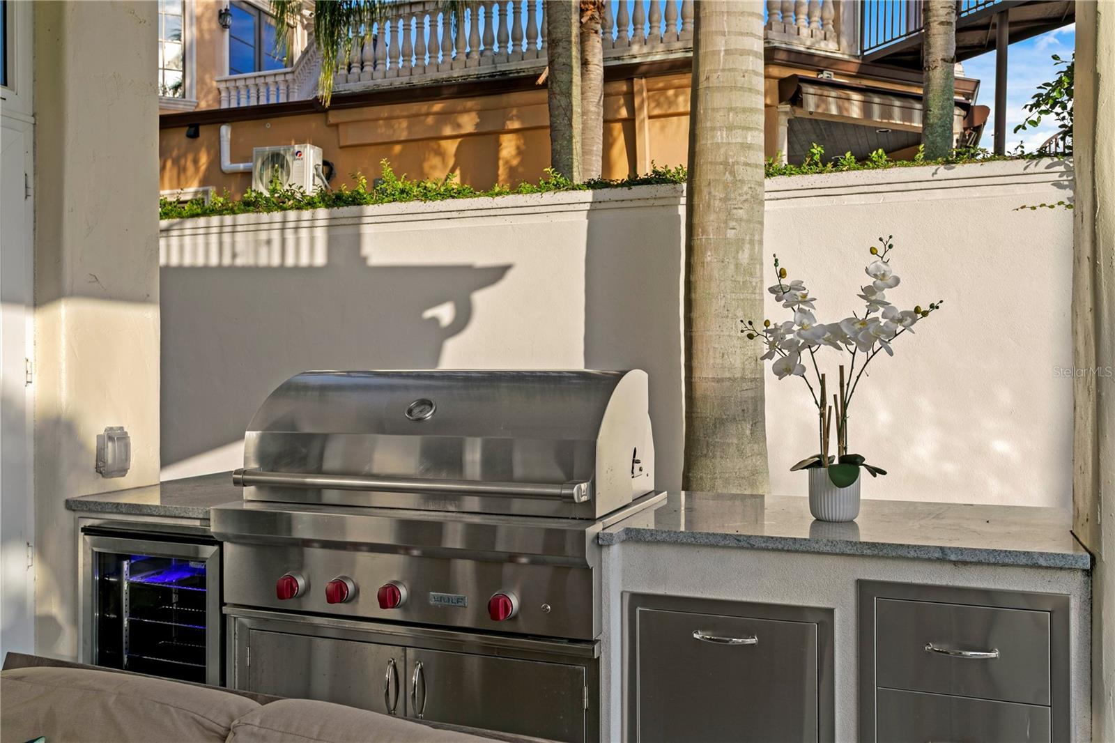 ST TROPEZ AT HARBOR ISLAND PHA - Residential