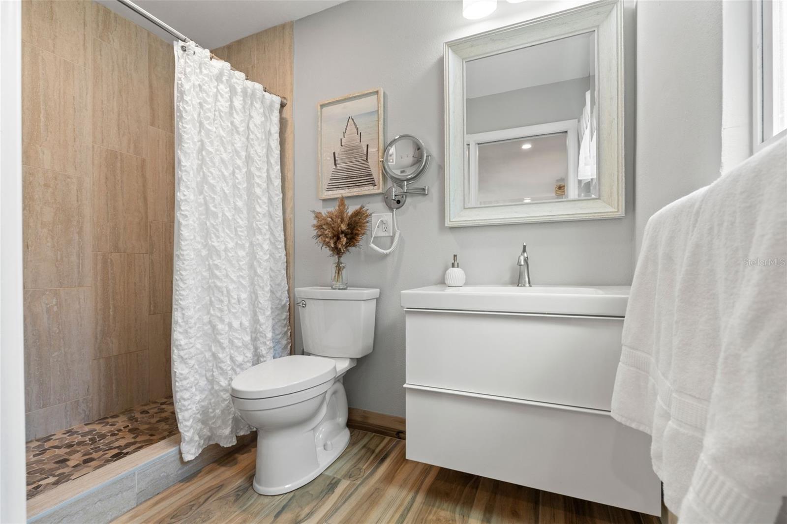 HAYNSWORTH HEIGHTS - Residential