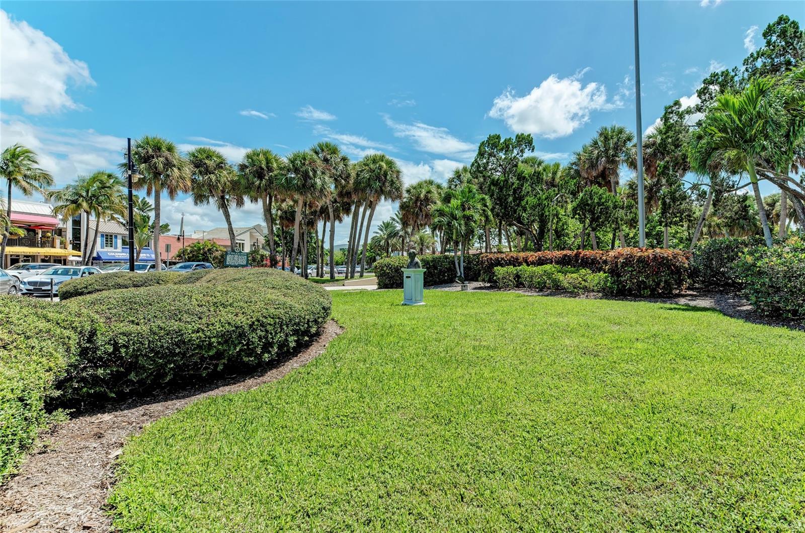 EMERALD GARDENS - Residential
