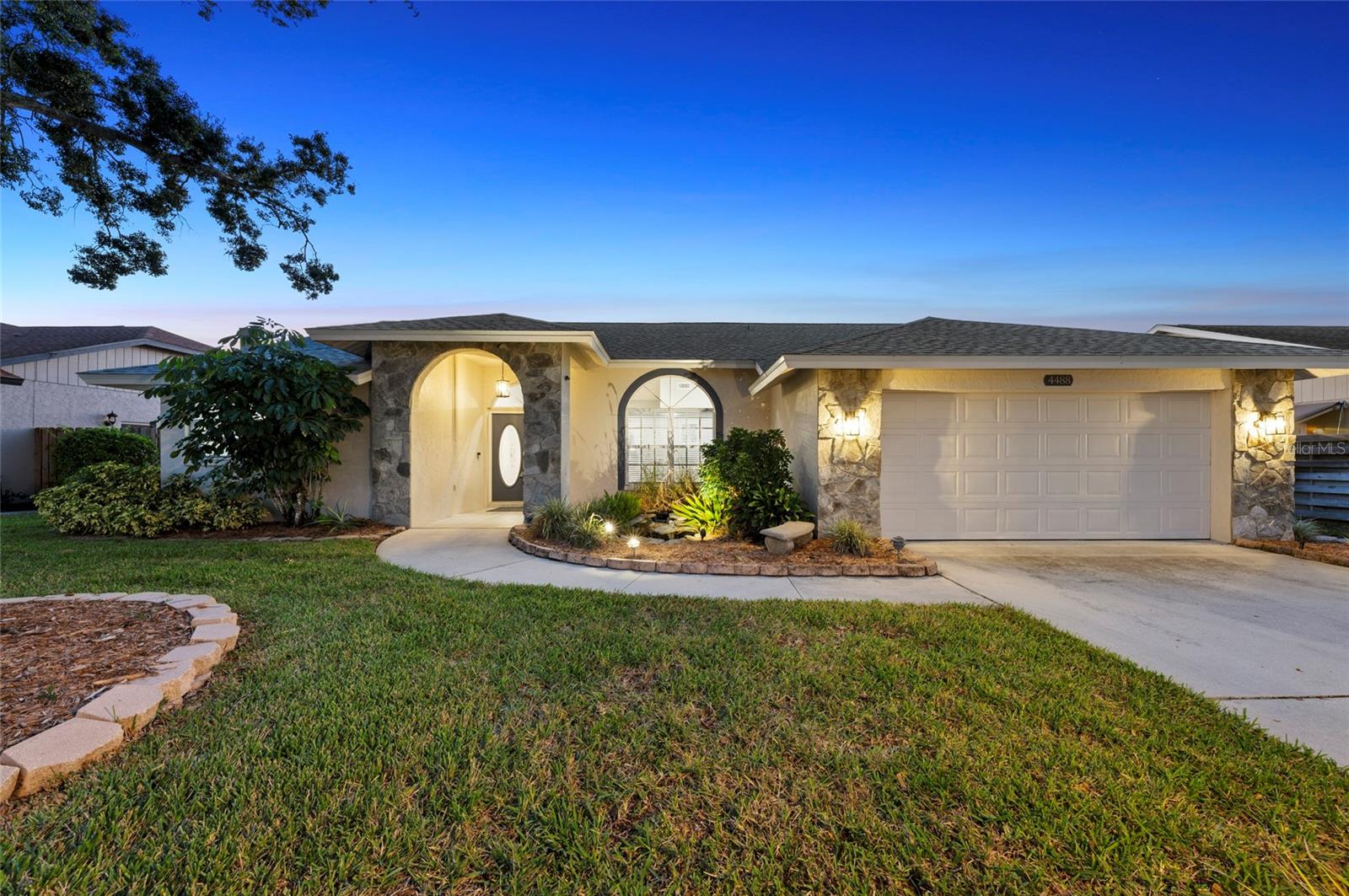 EMERALD GARDENS - Residential