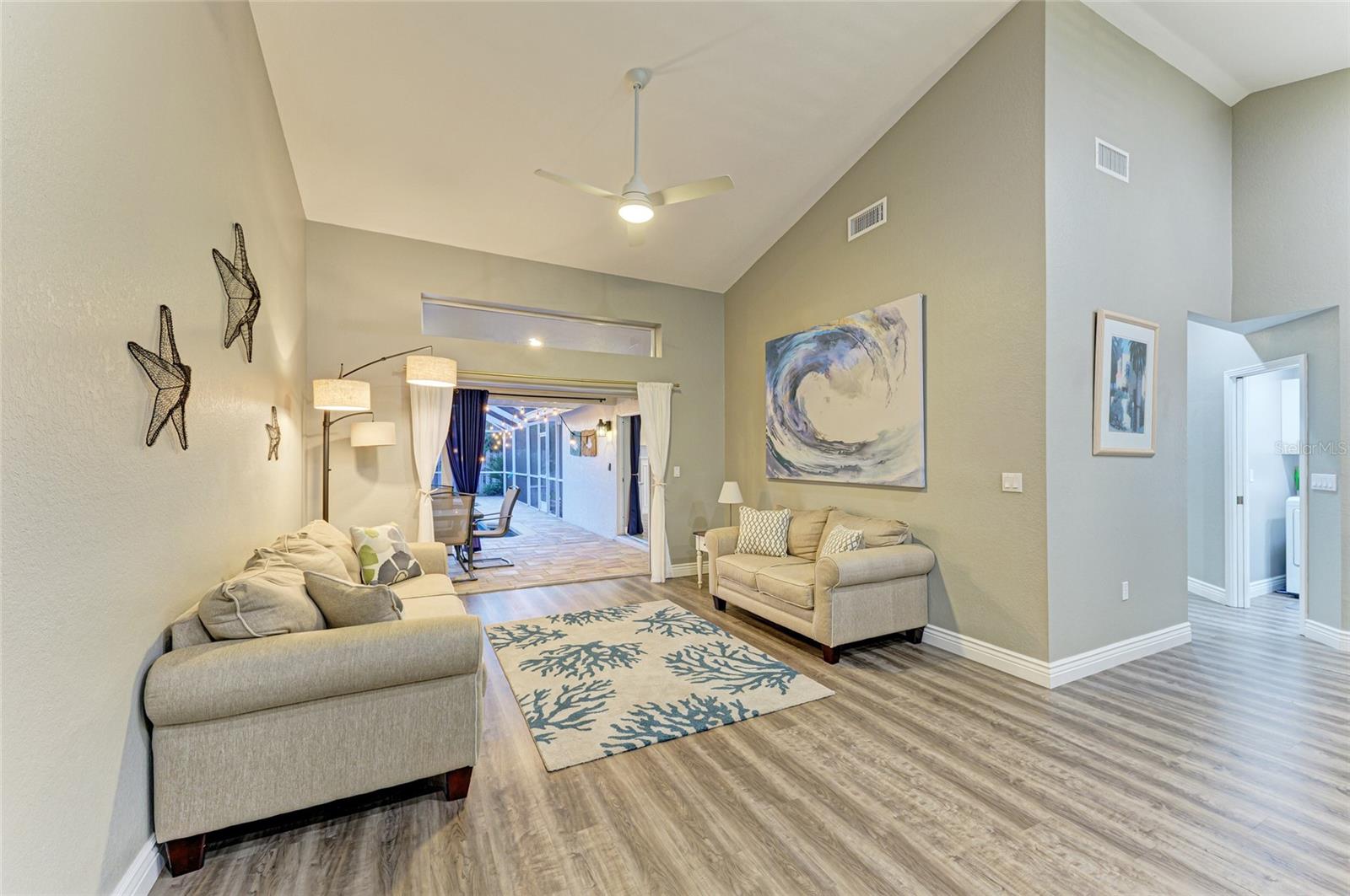 EMERALD GARDENS - Residential