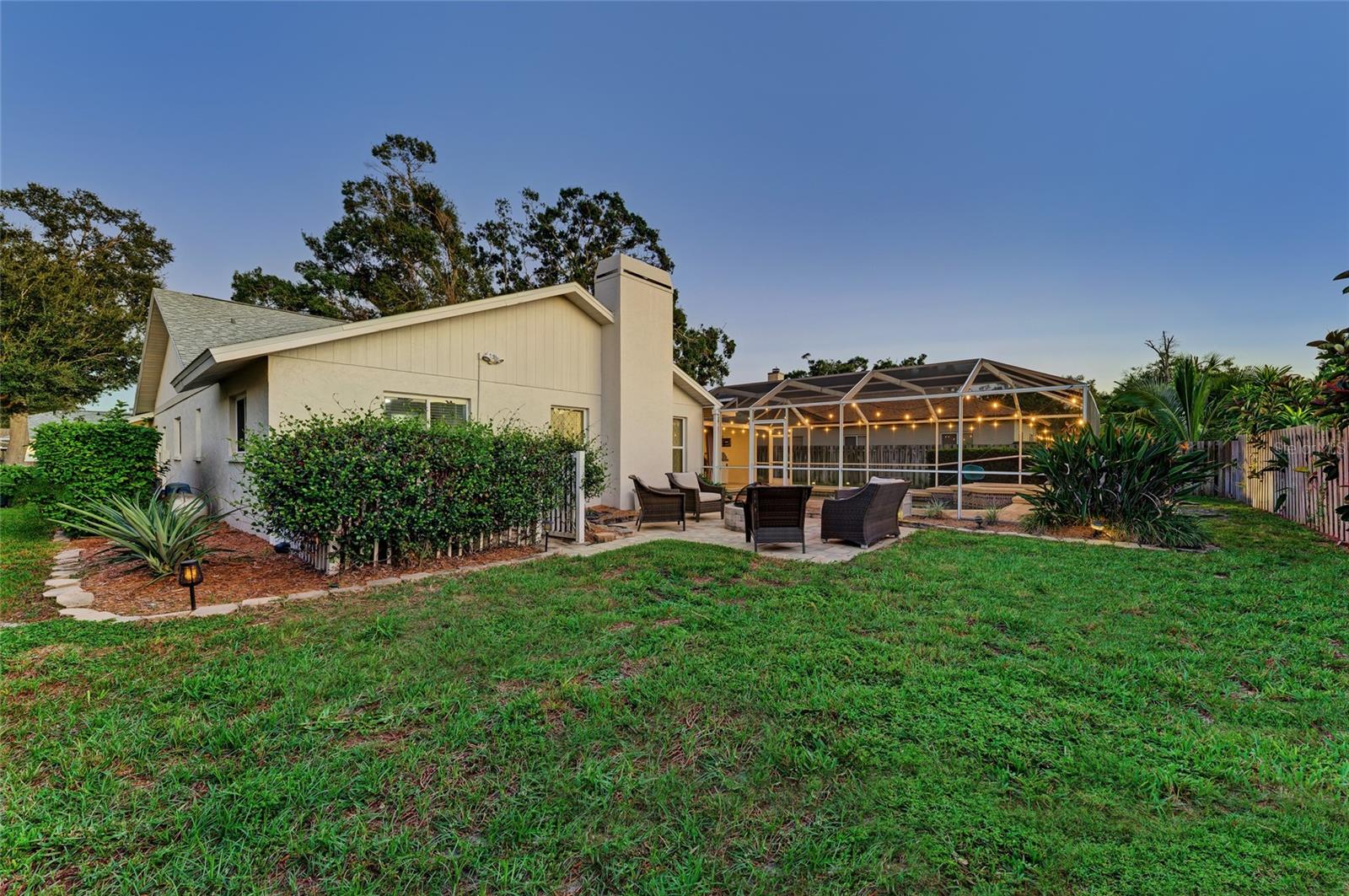 EMERALD GARDENS - Residential