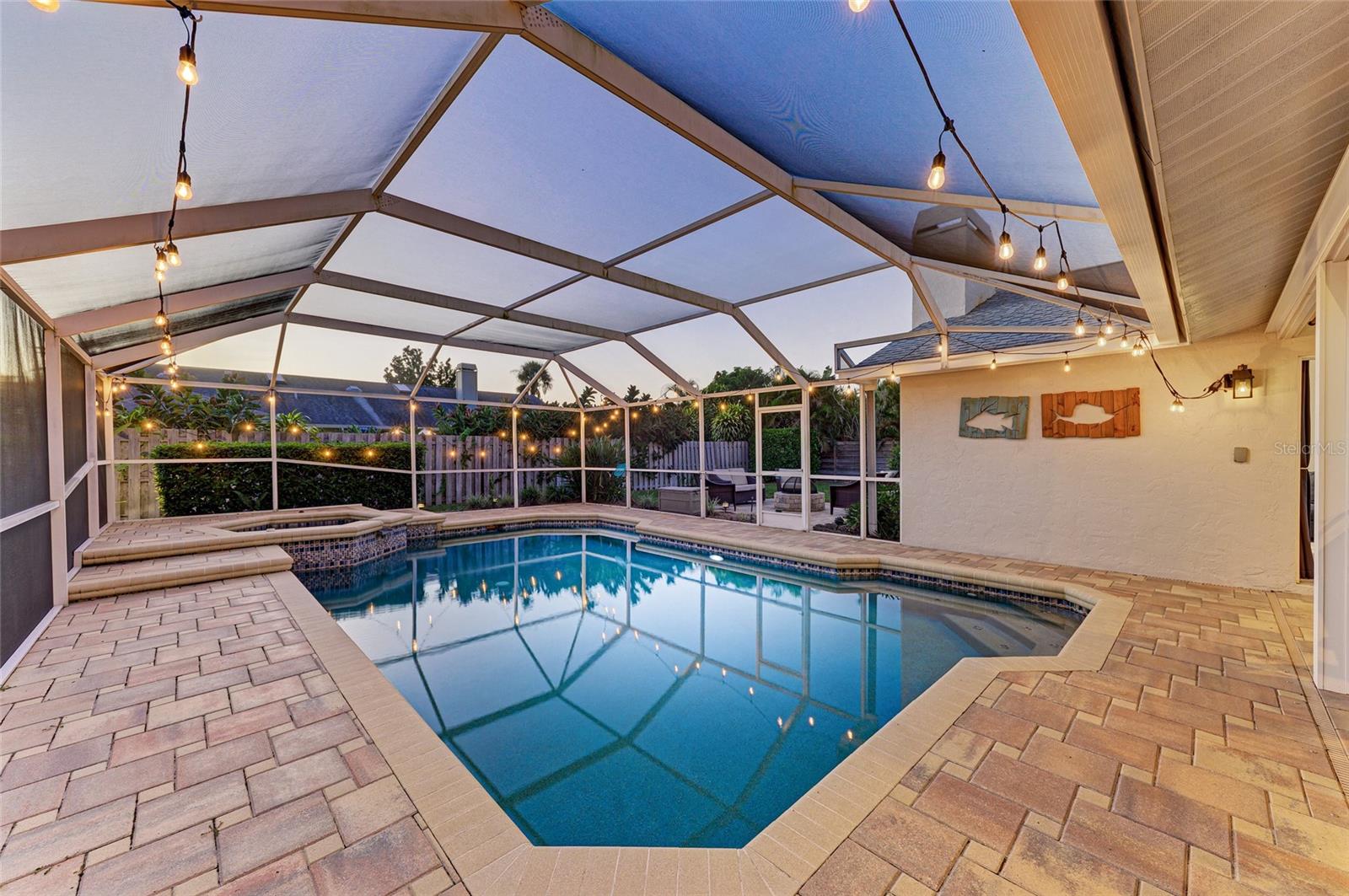 EMERALD GARDENS - Residential