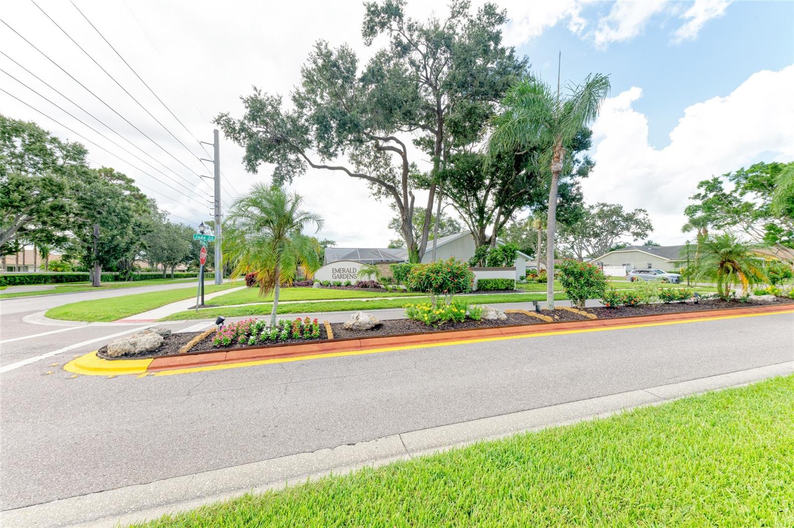 EMERALD GARDENS - Residential