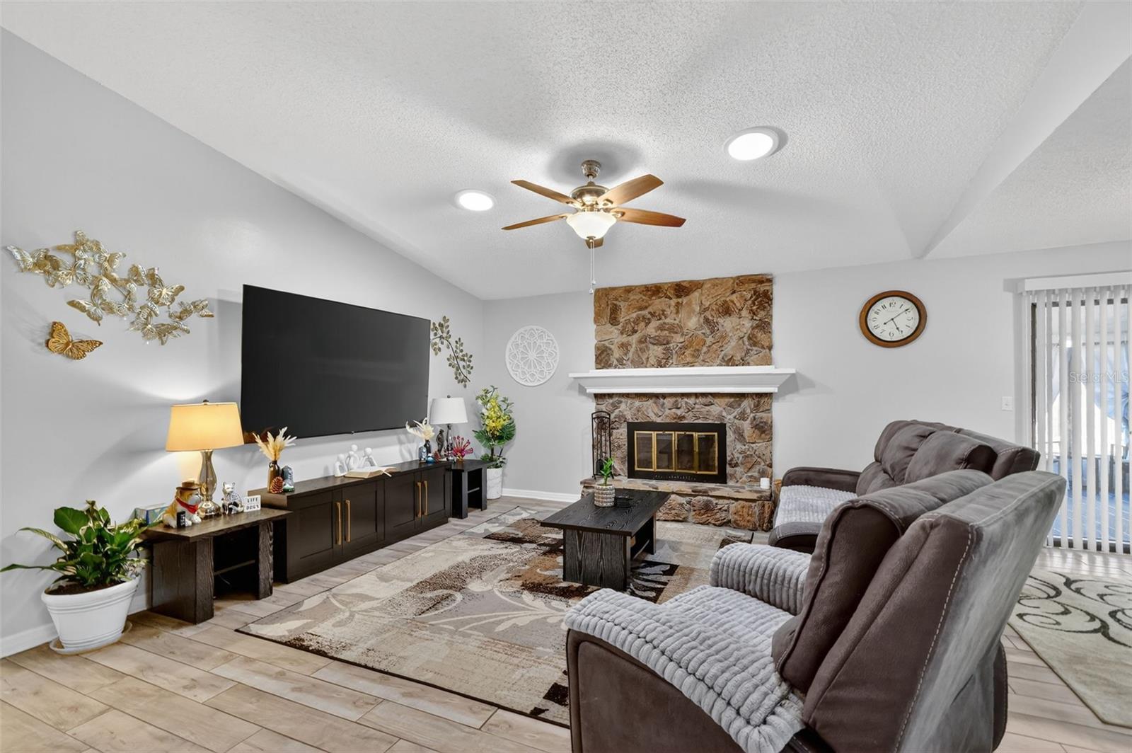 EUSTIS KNOLLWOOD VILLAGE - Residential