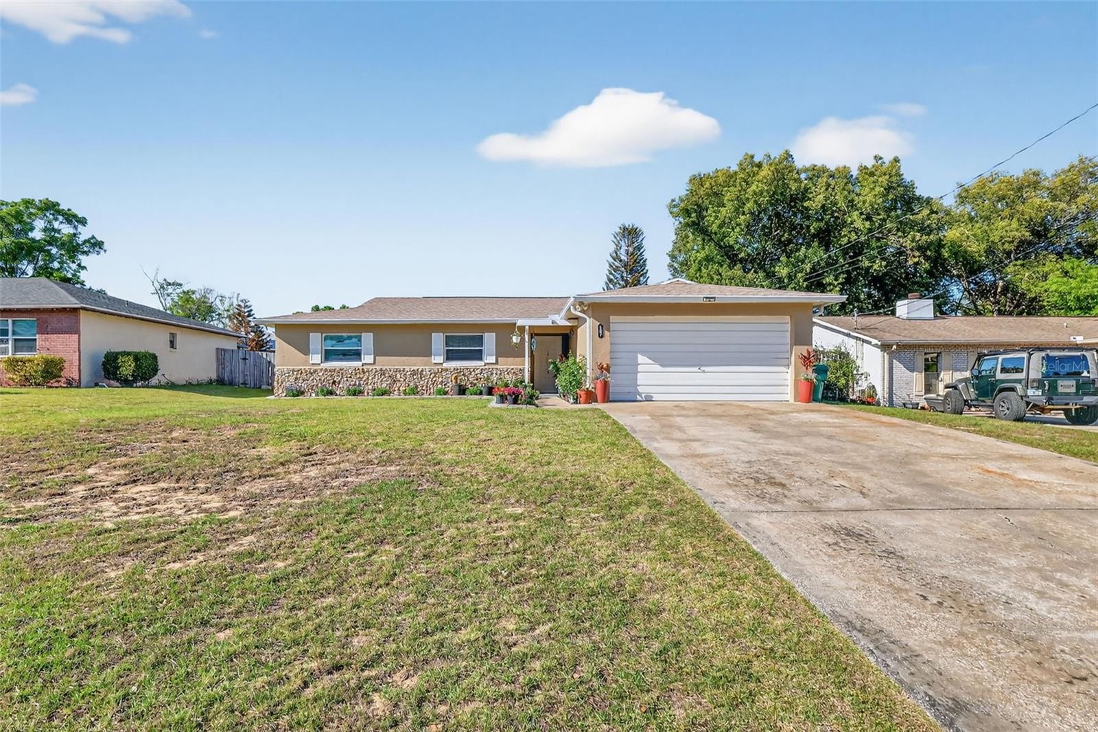 EUSTIS KNOLLWOOD VILLAGE - Residential