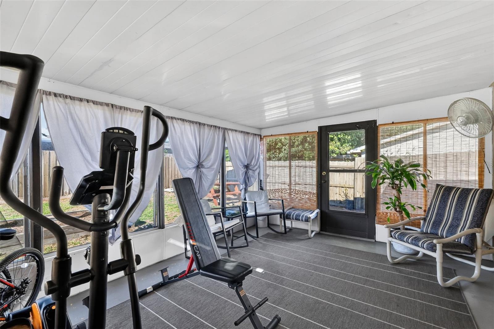 EUSTIS KNOLLWOOD VILLAGE - Residential