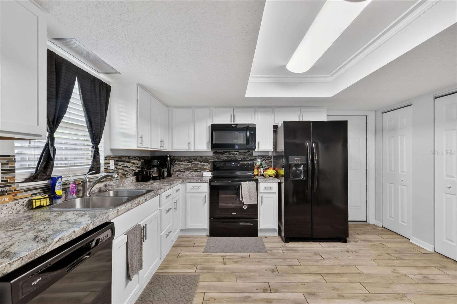 EUSTIS KNOLLWOOD VILLAGE - Residential