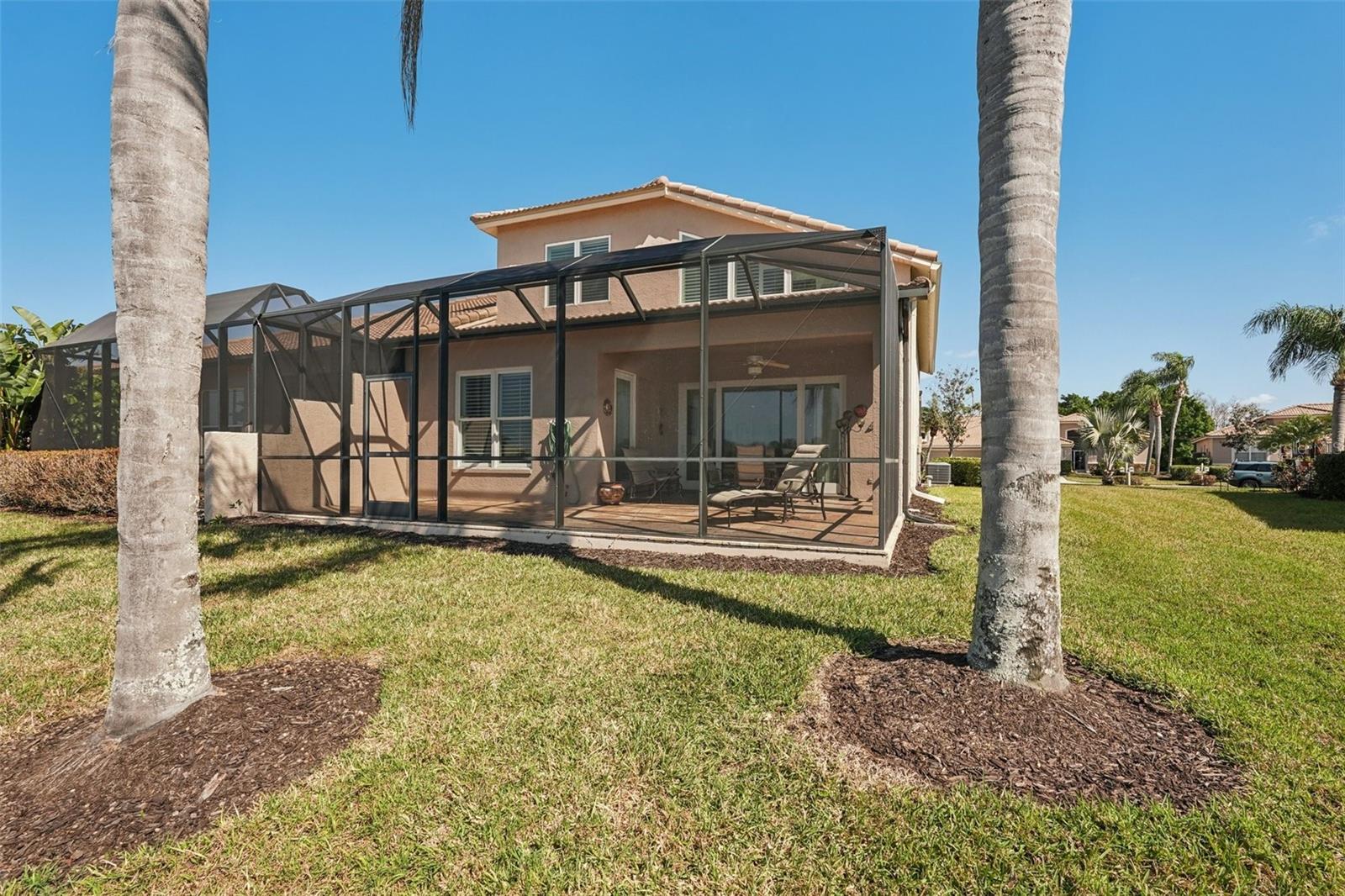 HERITAGE OAKS GOLF & COUNTRY CLUB - Residential