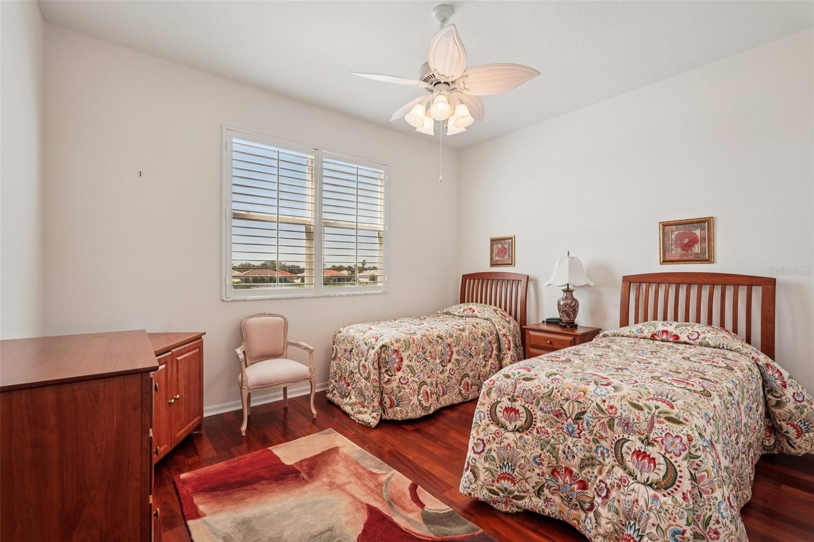 HERITAGE OAKS GOLF & COUNTRY CLUB - Residential