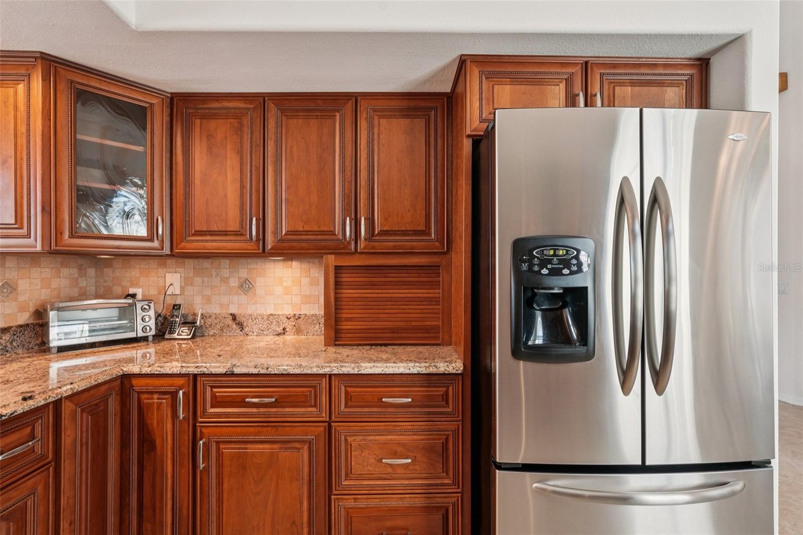 HERITAGE OAKS GOLF & COUNTRY CLUB - Residential