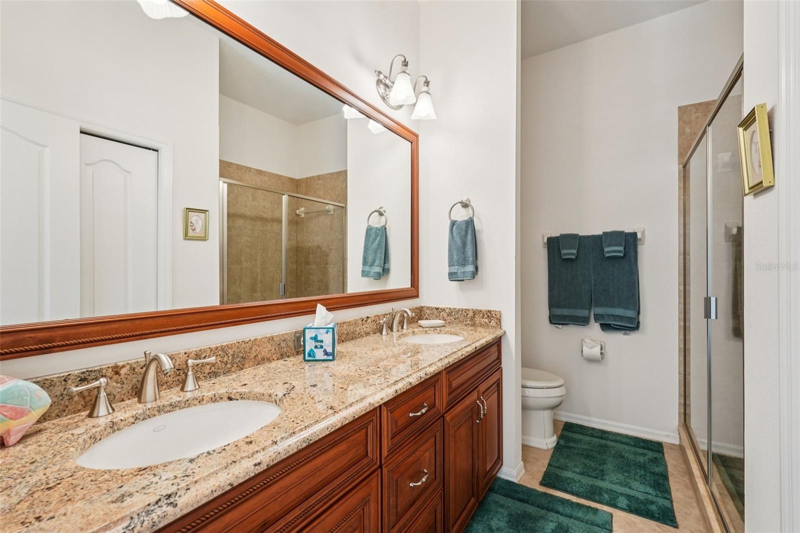 HERITAGE OAKS GOLF & COUNTRY CLUB - Residential