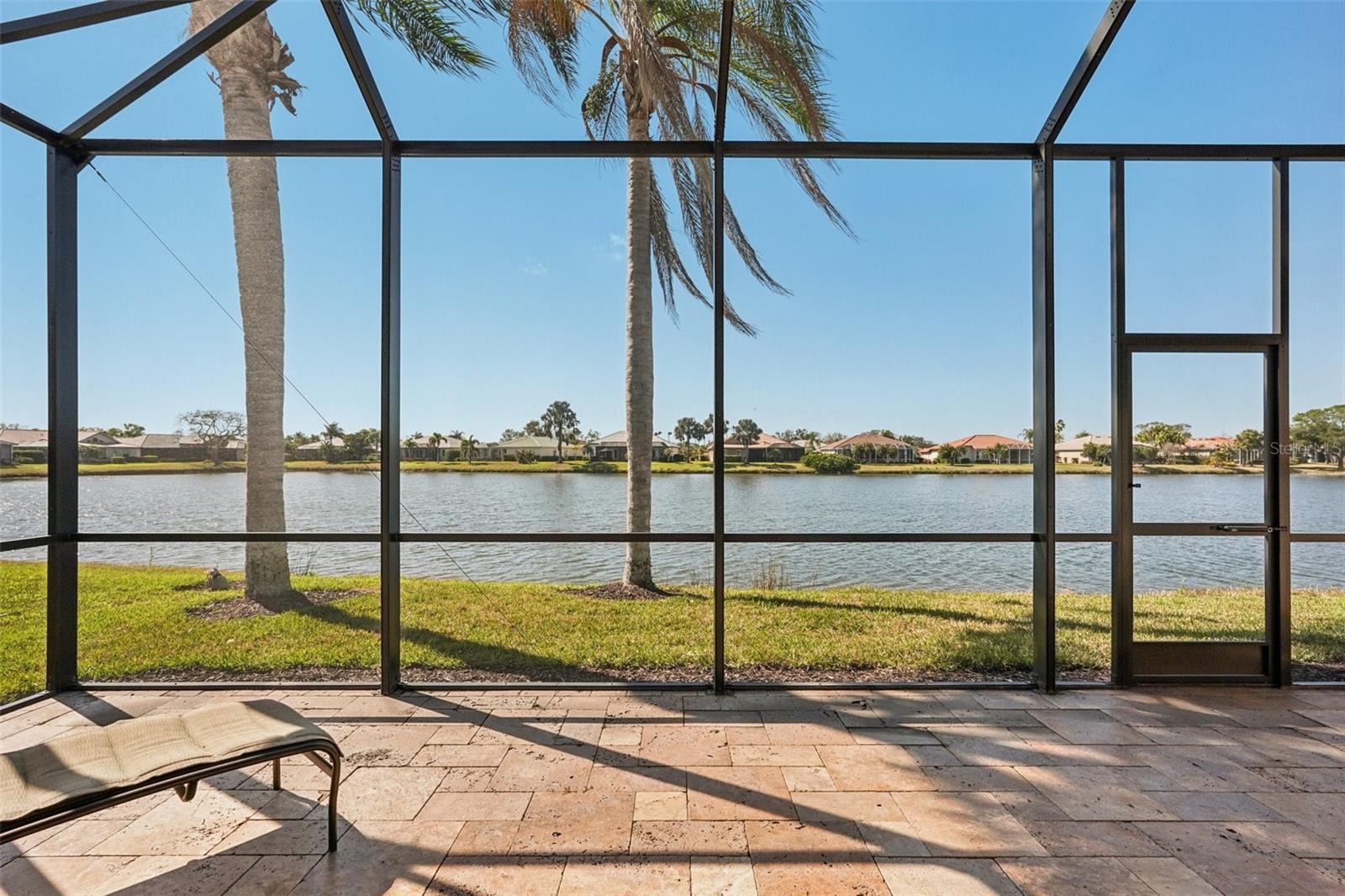 HERITAGE OAKS GOLF & COUNTRY CLUB - Residential