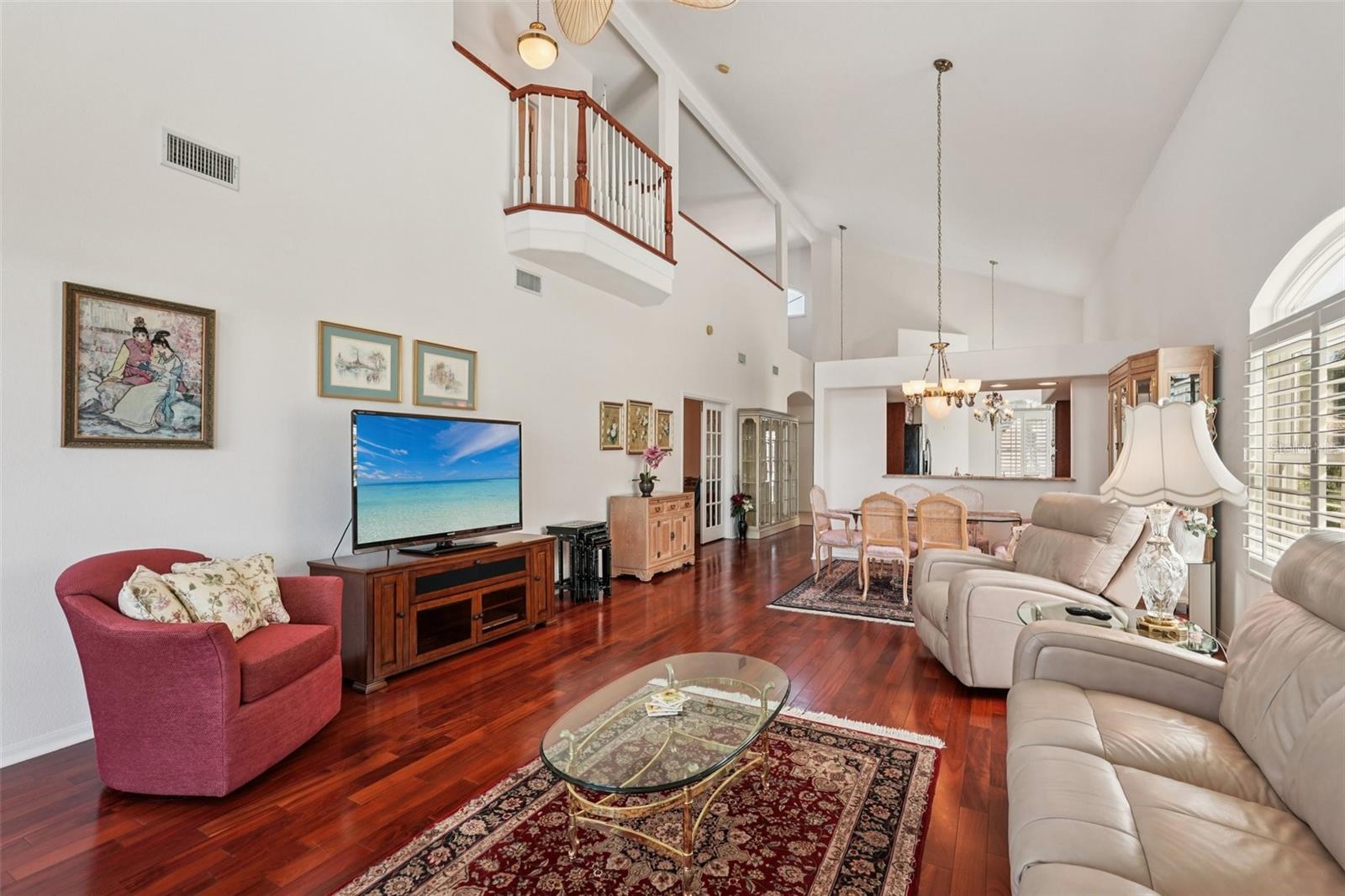 HERITAGE OAKS GOLF & COUNTRY CLUB - Residential