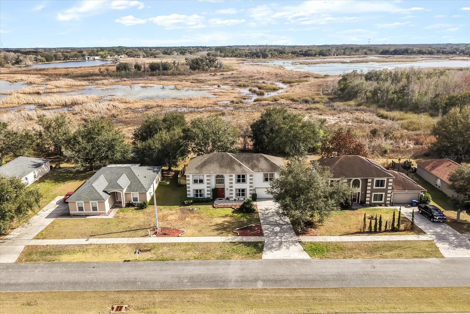 MASCOTTE DUKES LAKE PH 02 - Residential