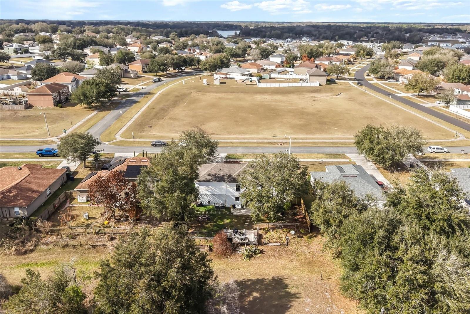 MASCOTTE DUKES LAKE PH 02 - Residential