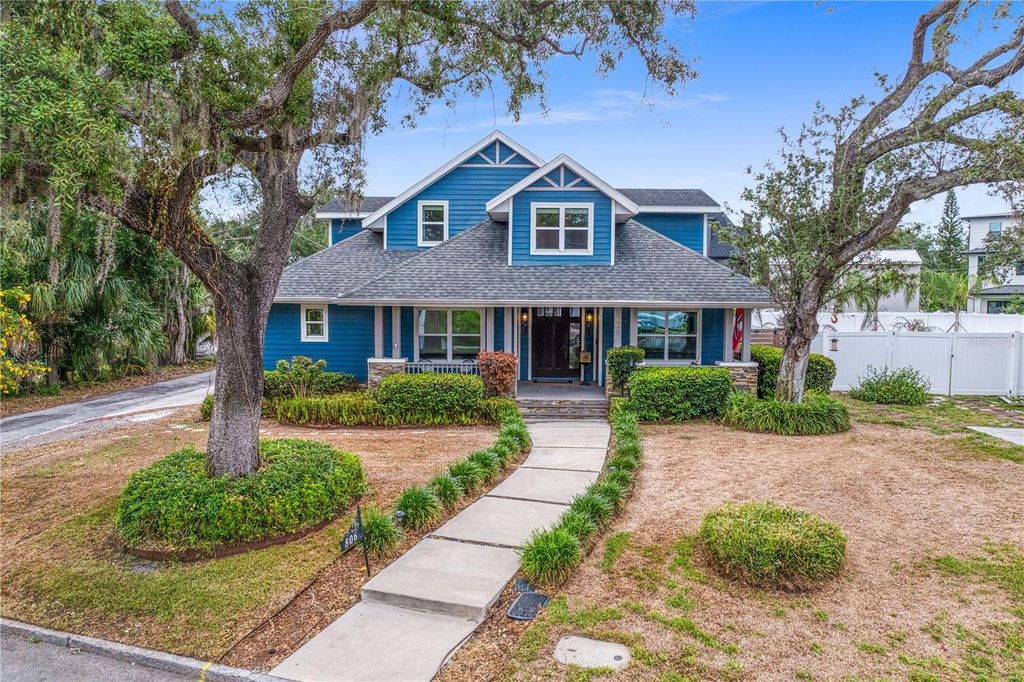 Photo of 806 W Frances Avenue, Tampa, FL 33602 (MLS # TB8522787)