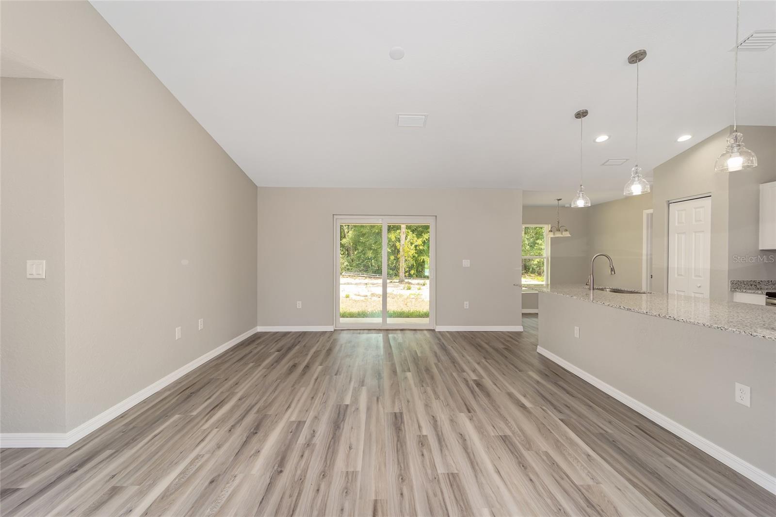 RAINBOW LAKES ESTATES - Residential