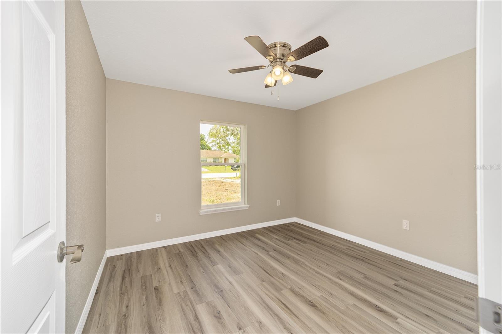 RAINBOW LAKES ESTATES - Residential