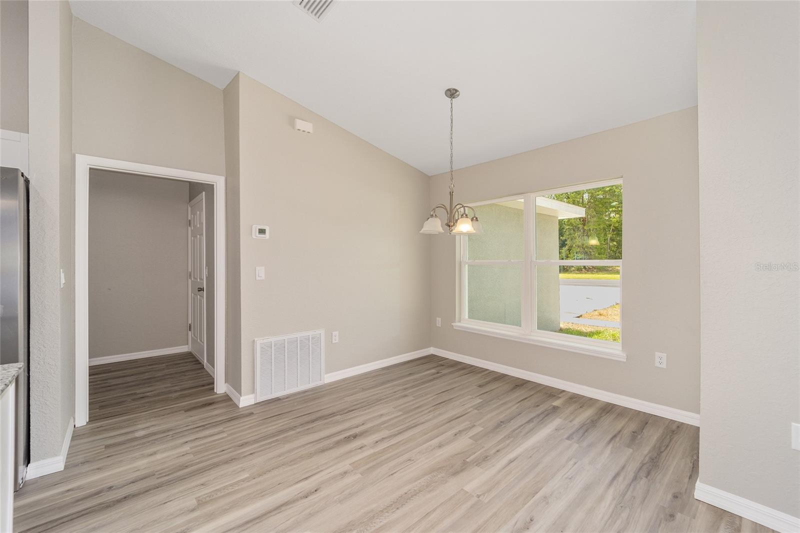 RAINBOW LAKES ESTATES - Residential