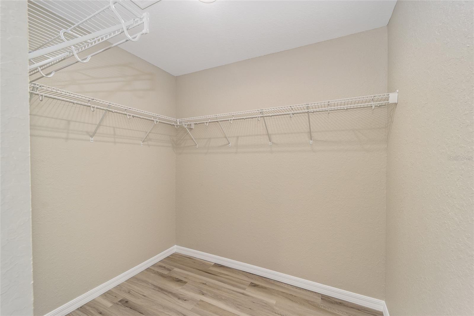 RAINBOW LAKES ESTATES - Residential