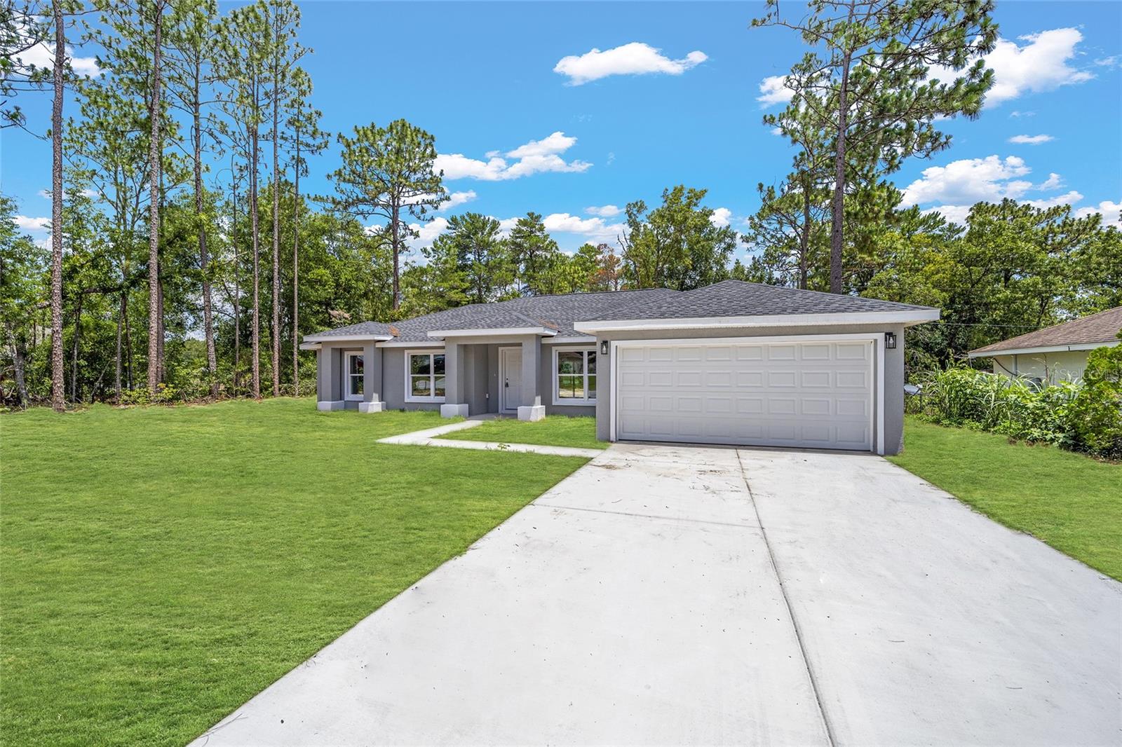 RAINBOW LAKES ESTATES - Residential