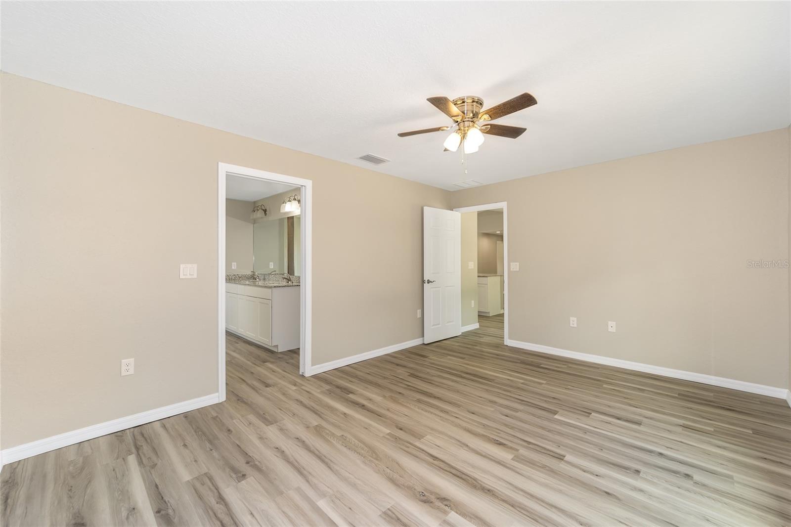 RAINBOW LAKES ESTATES - Residential