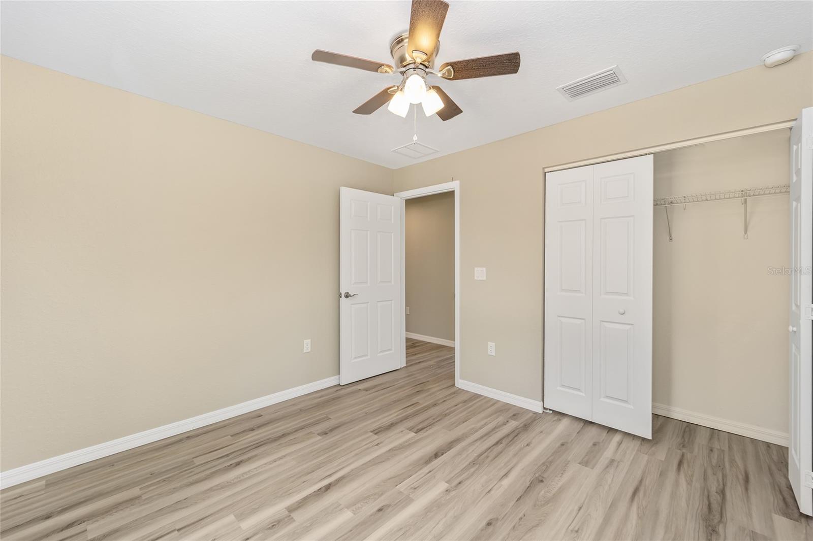 RAINBOW LAKES ESTATES - Residential