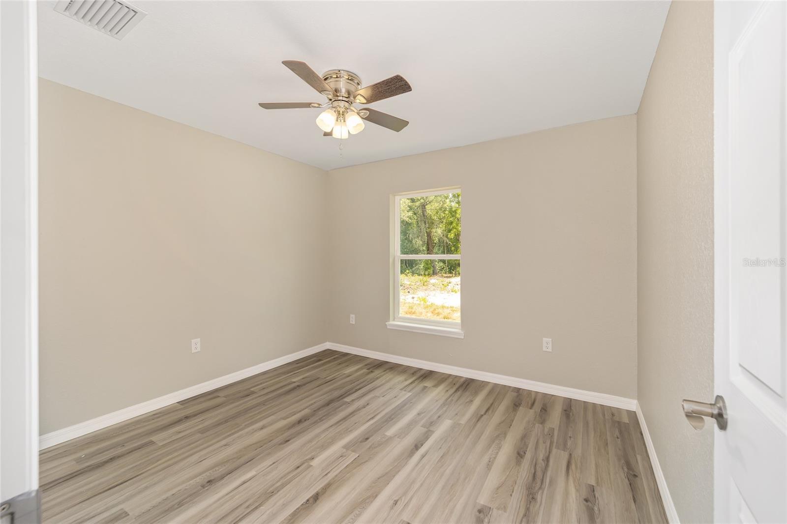 RAINBOW LAKES ESTATES - Residential