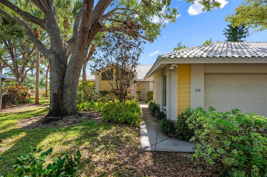 Photo of 228 Southampton Lane #258, Venice, FL 34293 (MLS # N6143634)
